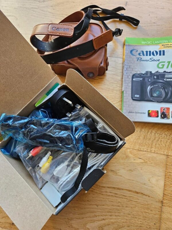 Canon PowerShot G12 10.0MP Digital Camera - Full Bundle - Image 6