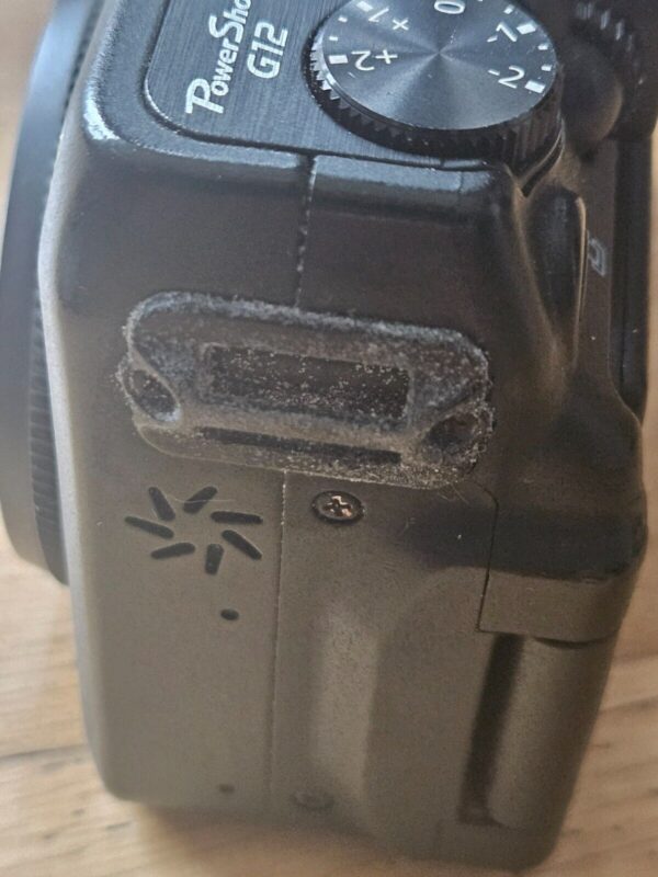 Canon PowerShot G12 10.0MP Digital Camera - Full Bundle - Image 14