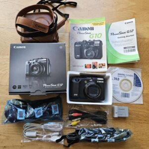 Canon PowerShot G12 10.0MP Digital Camera - Full Bundle
