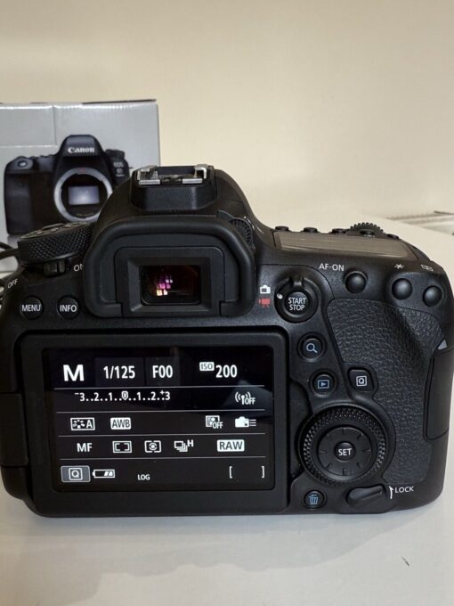 Canon EOS 6D Mark II 26.2MP Digital Camera + EF f/1.8 50mm Lens - Image 8
