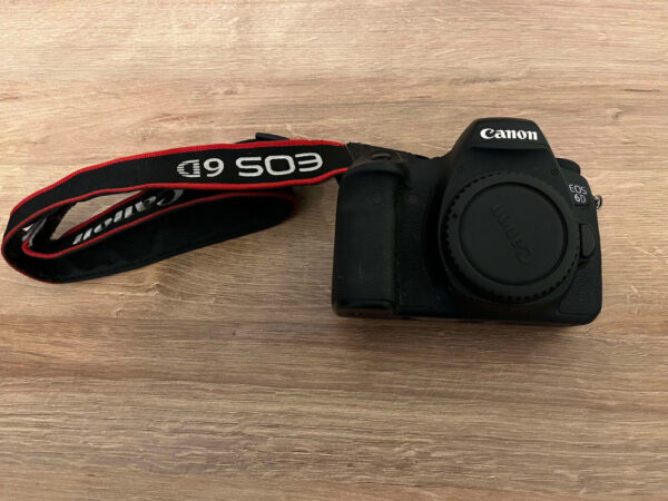 Canon 6D Digital SLR Camera and Accessories Bundle - Image 3