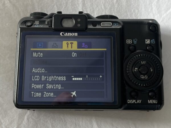 Canon PowerShot G9 12.1MP Digital Camera - Black - Image 3