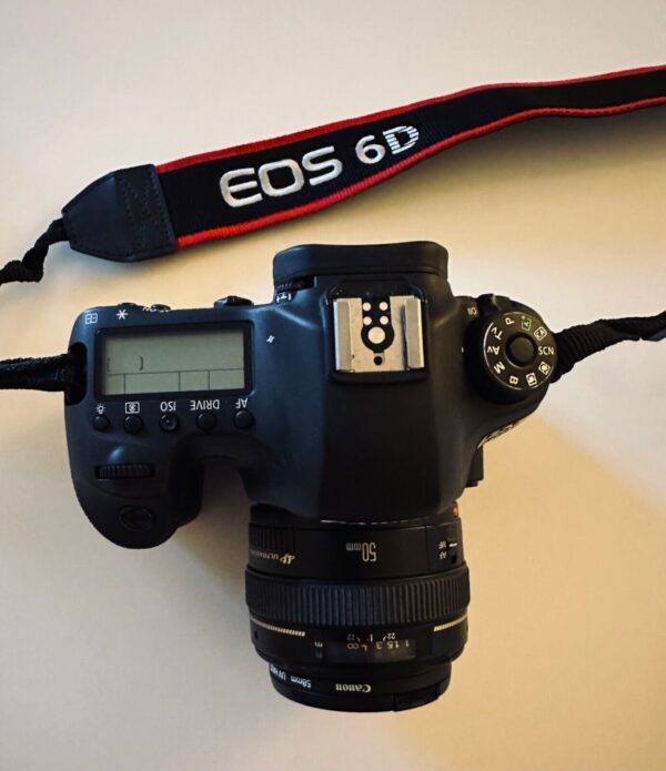 Canon EOS 6D Mark II 26.2MP Digital Camera Body + EF 50mm f/1.8 Lens Bundle - Image 2