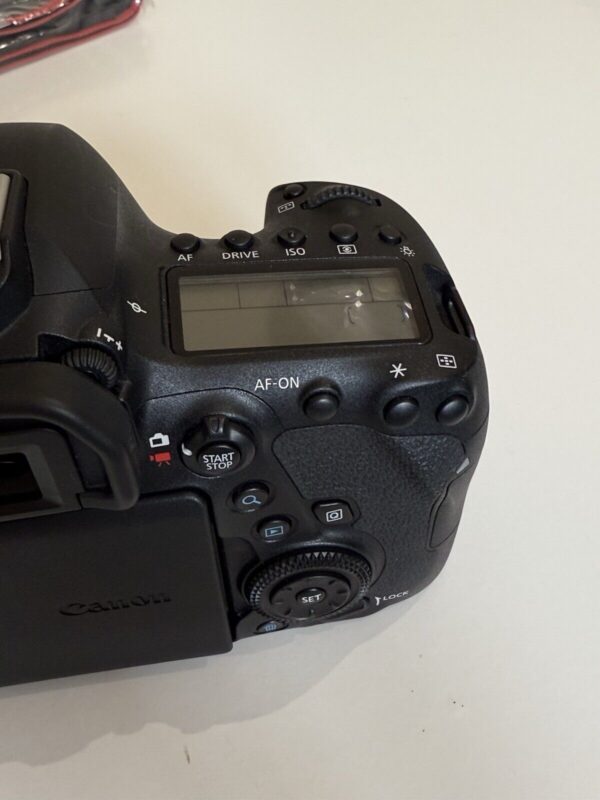 Canon EOS 6D Mark II 26.2MP Digital Camera + EF f/1.8 50mm Lens - Image 6