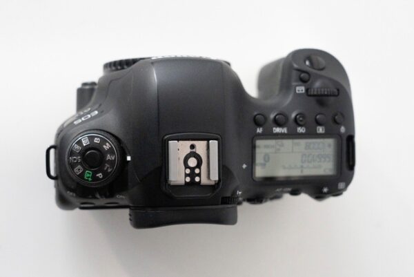 Canon EOS 6D Mark II 26.2MP Digital SLR Camera - Body Only + Remote Control - Image 7