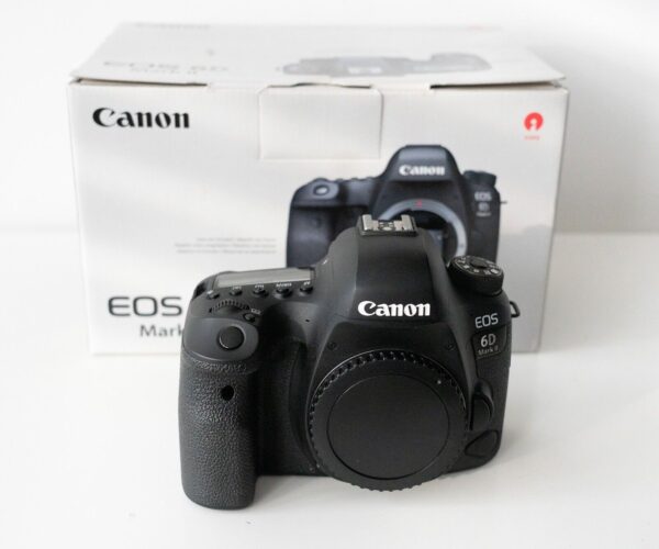 Canon EOS 6D Mark II 26.2MP Digital SLR Camera - Body Only + Remote Control - Image 12