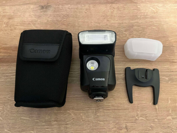 Canon 6D Digital SLR Camera and Accessories Bundle - Image 8