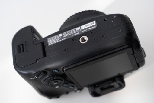 Canon EOS 6D Mark II 26.2MP Digital SLR Camera - Body Only + Remote Control - Image 10