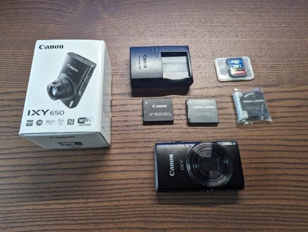 Canon IXY 650 / PowerShot ELPH 360 HS / IXUS 285 HS - 20.2MP, 12x Zoom - Black (F/S)