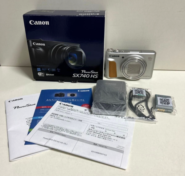 Canon PowerShot SX740 HS Silver Compact Digital Camera - 40x Optical Zoom