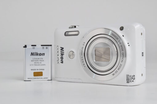 [Near Mint] Nikon COOLPIX S6900 white 16.0MP 12x Optical Zoom Digital Camera - Image 2