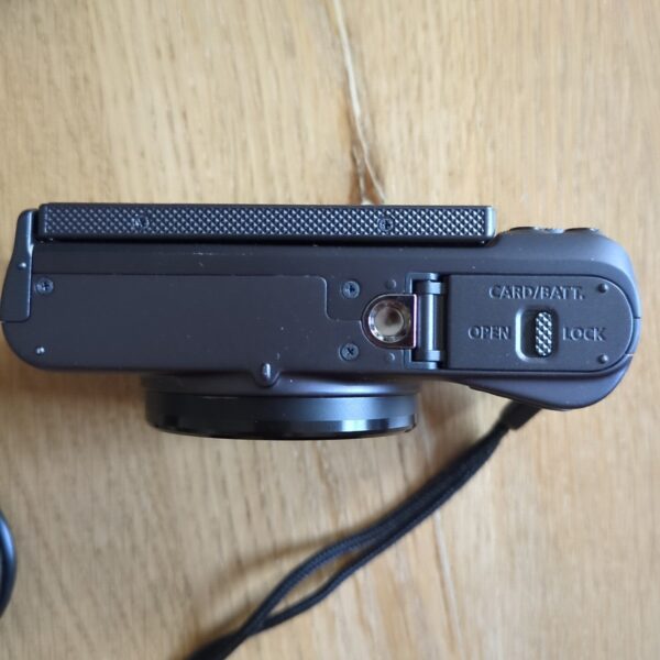Canon Powershot SX730 HS 20.3MP Camera Good Condition Travel Kit And 32GB Card - Image 10