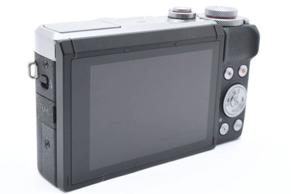 Canon PowerShot G7 X Mark III Camera 20.1MP Good Condition with Accessories Used - Image 6