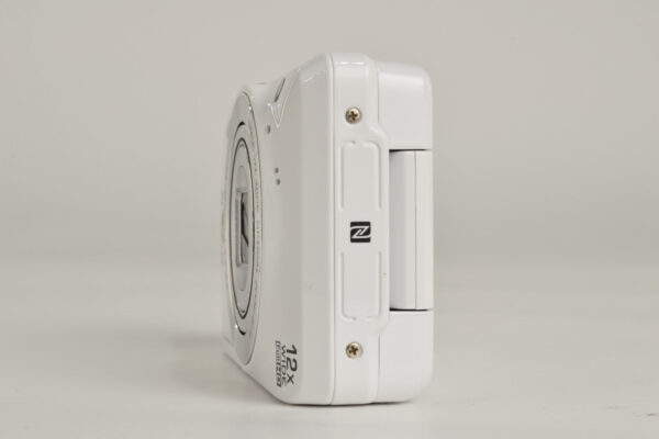 [Near Mint] Nikon COOLPIX S6900 white 16.0MP 12x Optical Zoom Digital Camera - Image 8