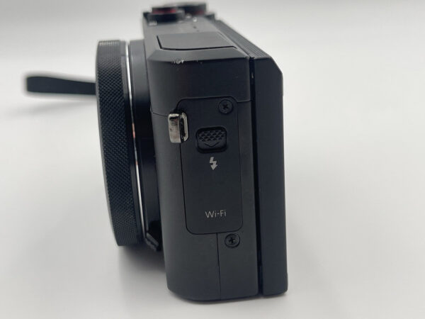Canon PowerShot G7 X Mark II Camera And Accessories - Image 9