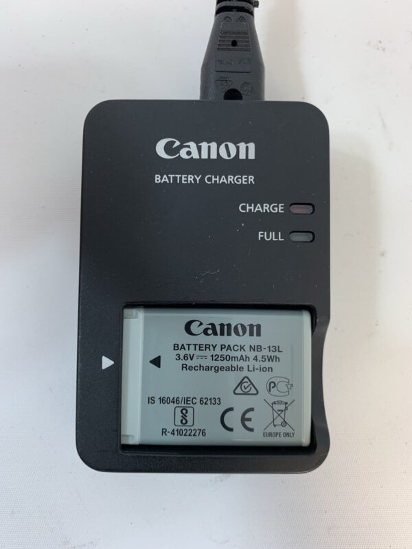 Canon Powershot SX730 HS 40x Optical Zoom w/ Batery and Charger - Image 7