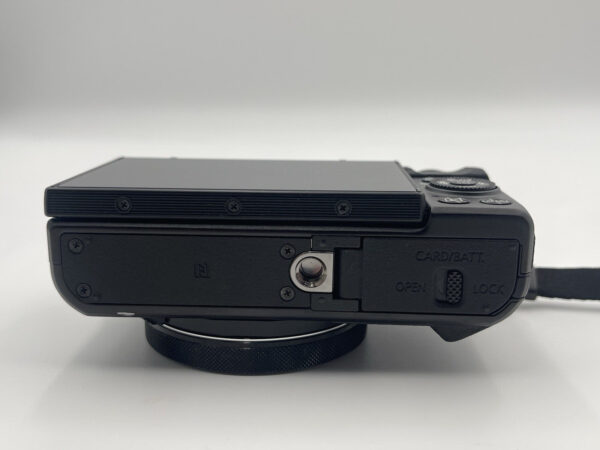 Canon PowerShot G7 X Mark II Camera And Accessories - Image 14