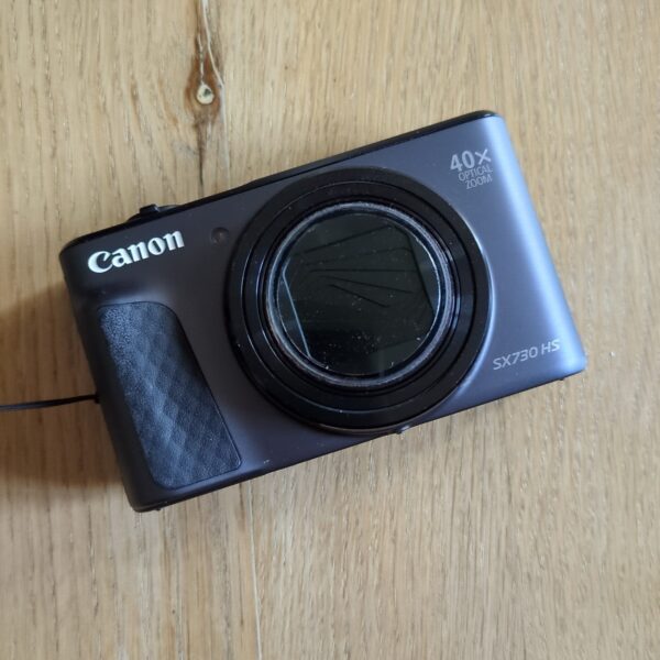 Canon Powershot SX730 HS 20.3MP Camera Good Condition Travel Kit And 32GB Card - Image 9