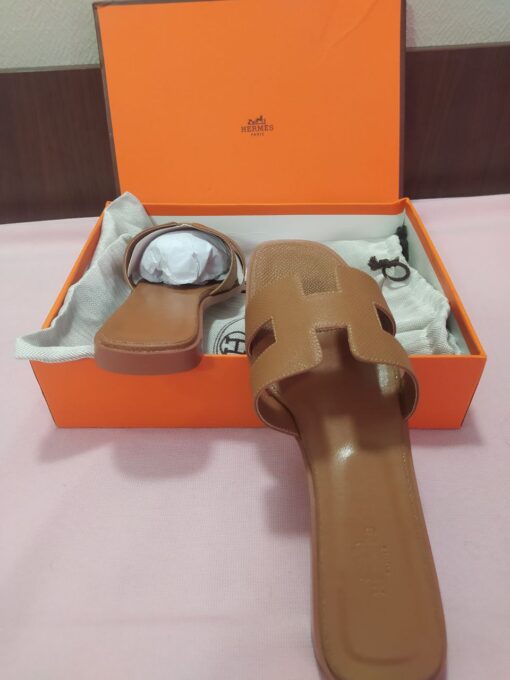 Hermès Oran brown sandals for women, Size 39 - Image 12